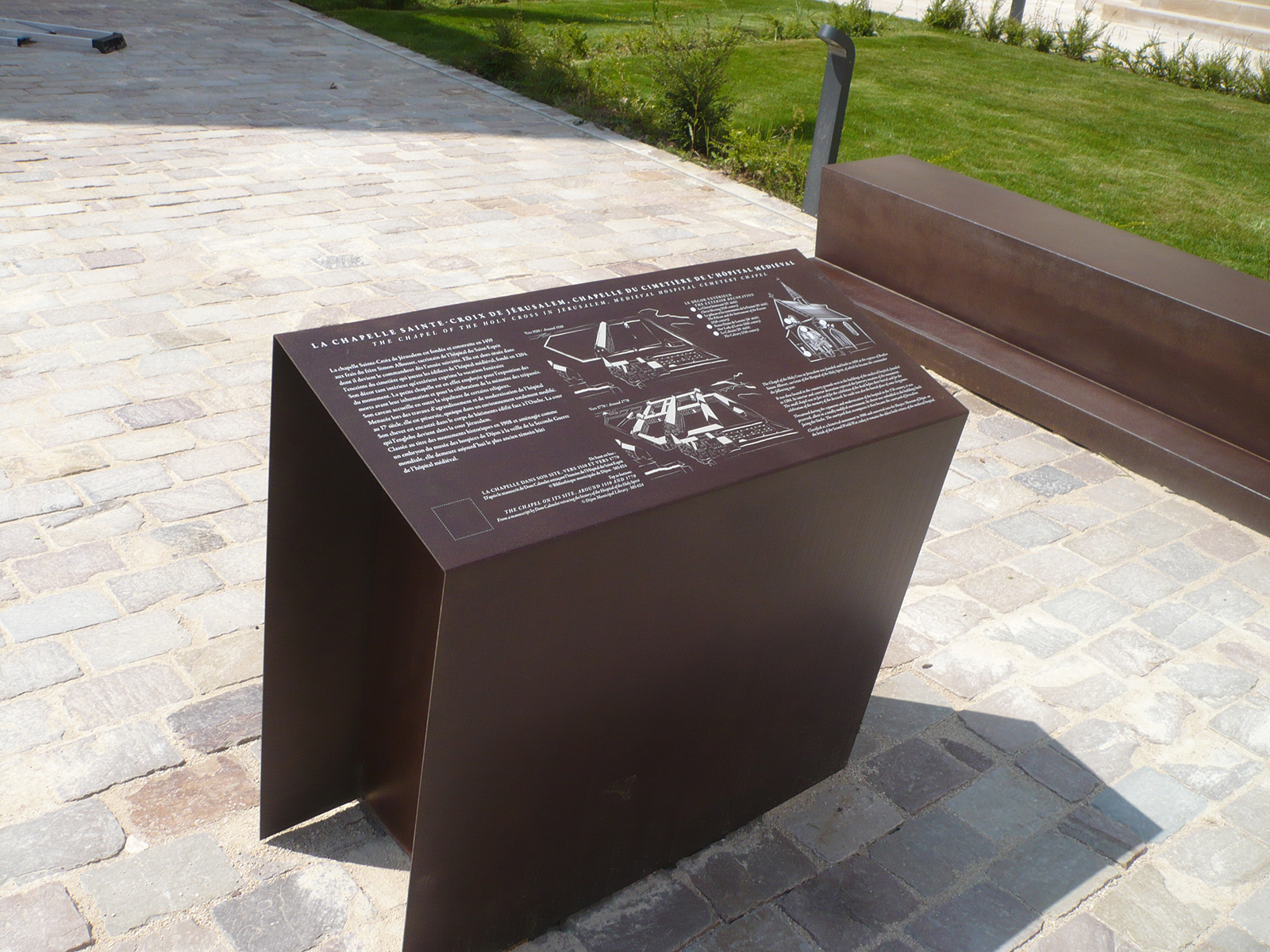 LA CHAPELLE SAINTE CROIX - DIJON